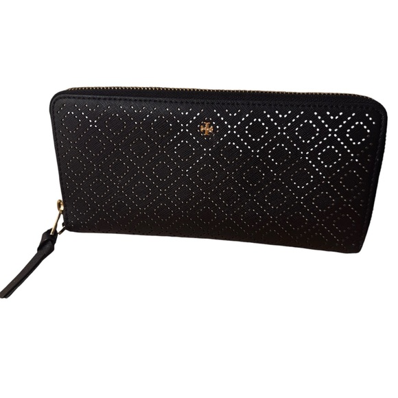 Tory Burch Handbags - Tory Burch Robinson Perforated Continental Wallet
